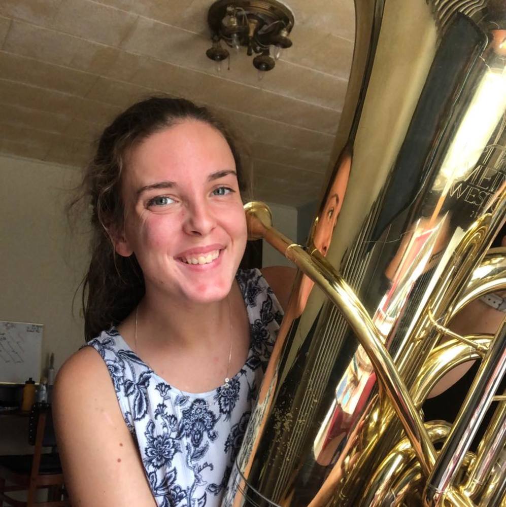 Meet your Posher, Halee